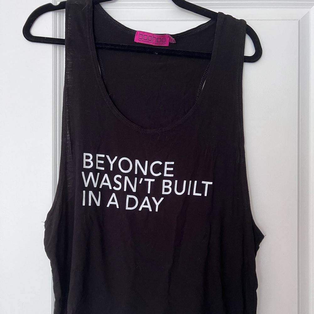 Beyoncé Crop Top